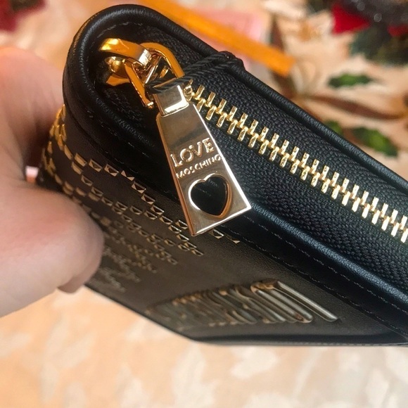 Brand New Love Moschino Black Gold Studded Zip Around Portafogli Nero Wallet - Picture 6 of 14